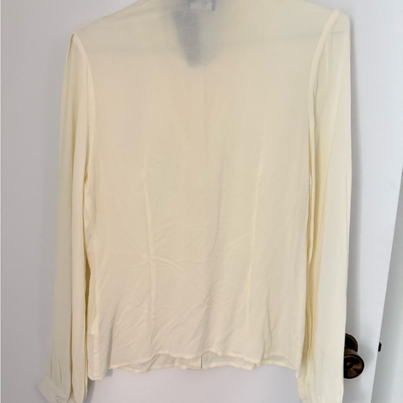 Hell Bunny Cream Blouse with Lace and Bow - Picture 5 of 6